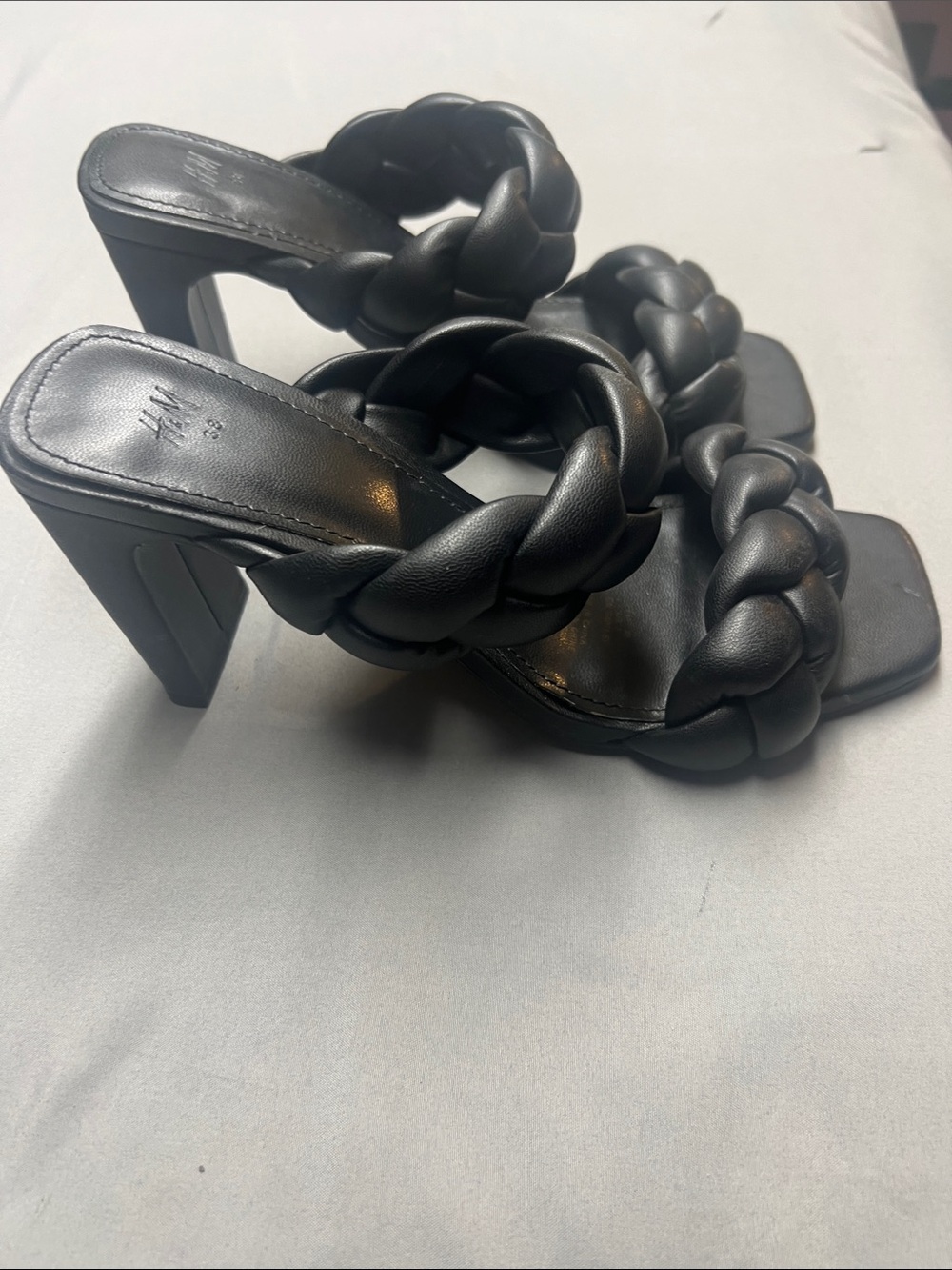 H&M Black Braided Double-Strap Block Heel Mules 0815